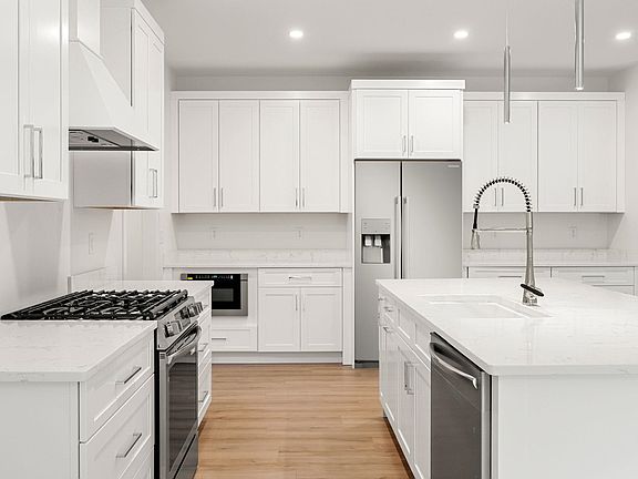 3rd image of 61 Noyes Road