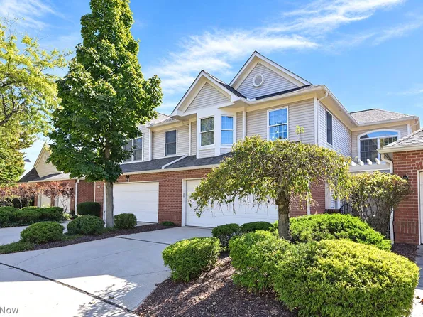 401 Bounty Way APT 220, Avon Lake, OH 44012