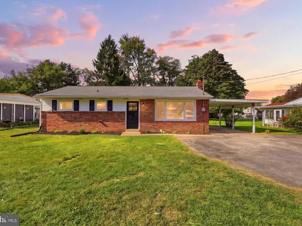17 Hogestown Rd, Mechanicsburg, PA 17050