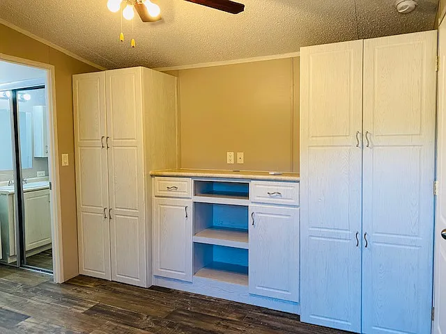 5421 State Highway 135 N #C — Photo 7