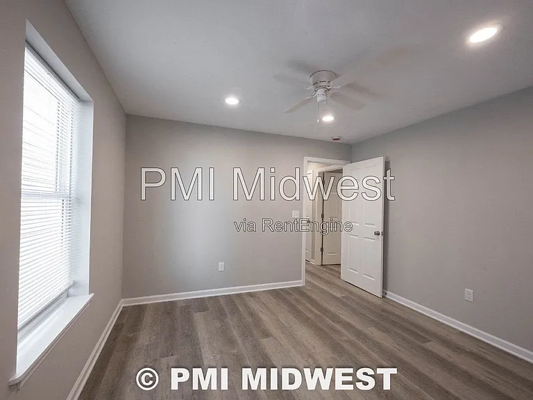 420 S Hamilton Ave #A — Photo 14