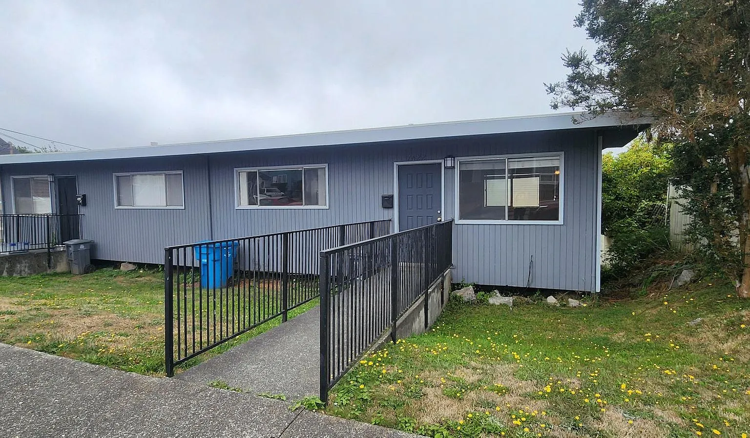 Upgraded Duplex in Eureka! — Photo 1