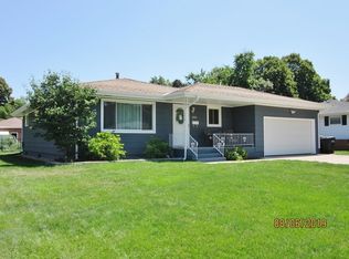1809 Garland St, Grand Island, NE 68803