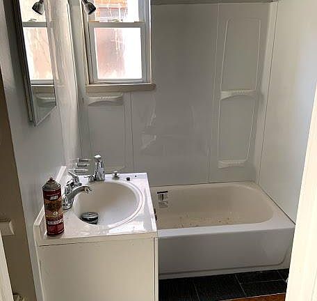 5th image of 3114 Westmont St #3114