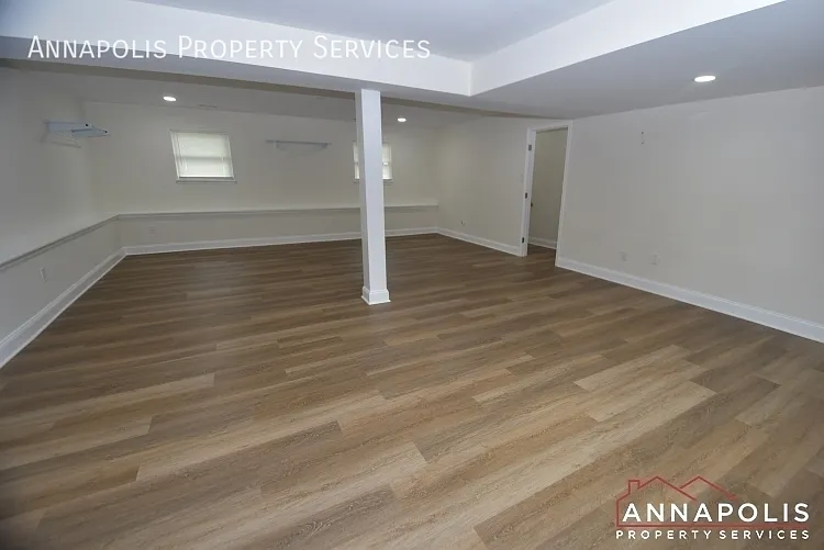 1003 Tyler Ave — Photo 12