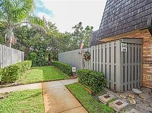 2 bed, 2.5 bath, 1170 sqft, $1,950 — Photo 2