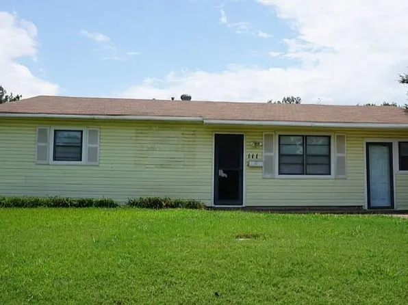 111 N Glencoe Cir, Wichita Falls, TX 76302