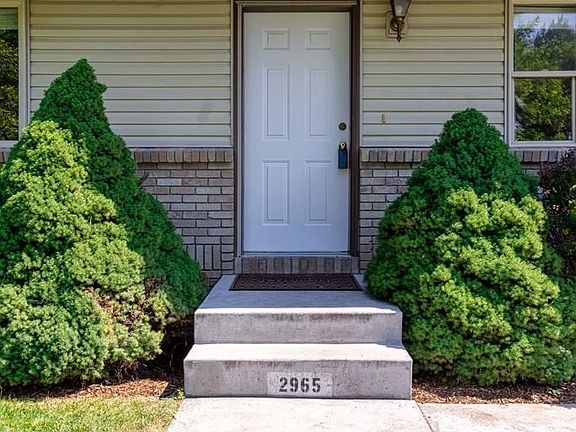 3rd image of 2965 S Carolyn Ln