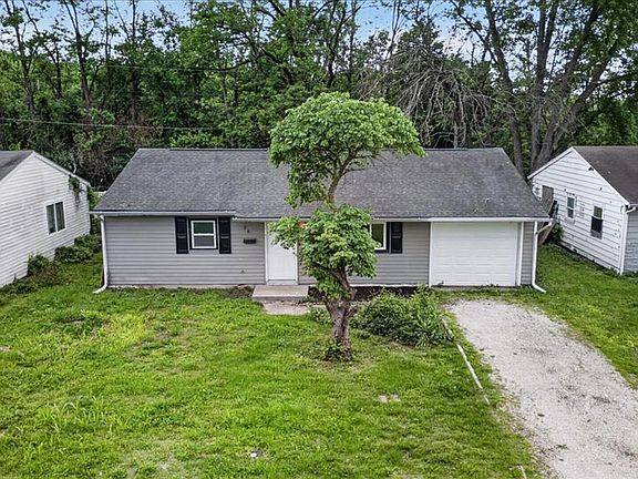 4th image of 36 Saint Gregory Dr
