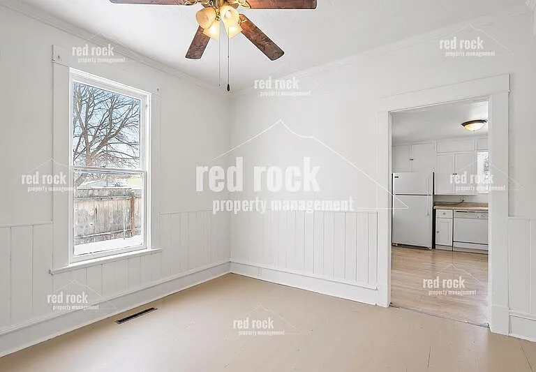 1517 E Bridgeport Ave — Photo 11