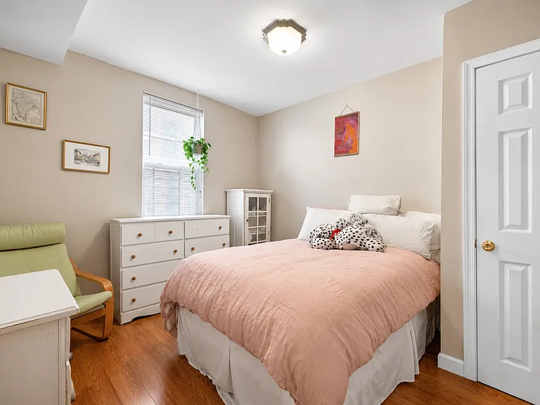 2319 Cedar St #1 — Photo 9