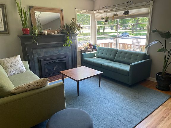 Living room with gas fireplace