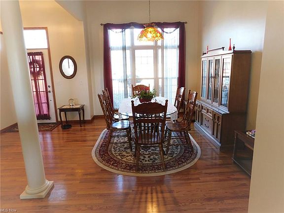5th image of 219 Plantation Dr
