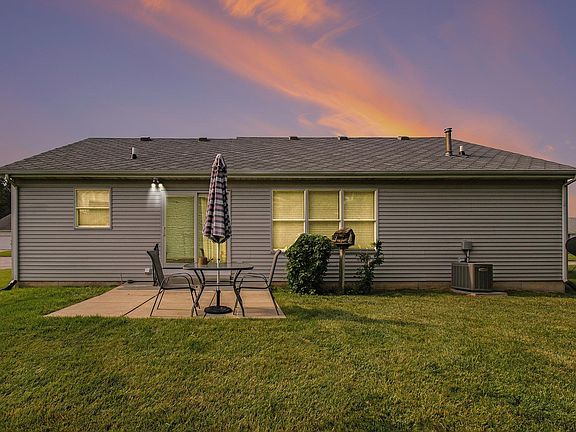 4th image of 805 Copperfield Dr S