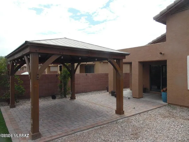 7325 E Weeping Willow Dr SE — Photo 13