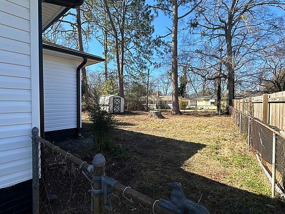 5th image of 140 Lanier St