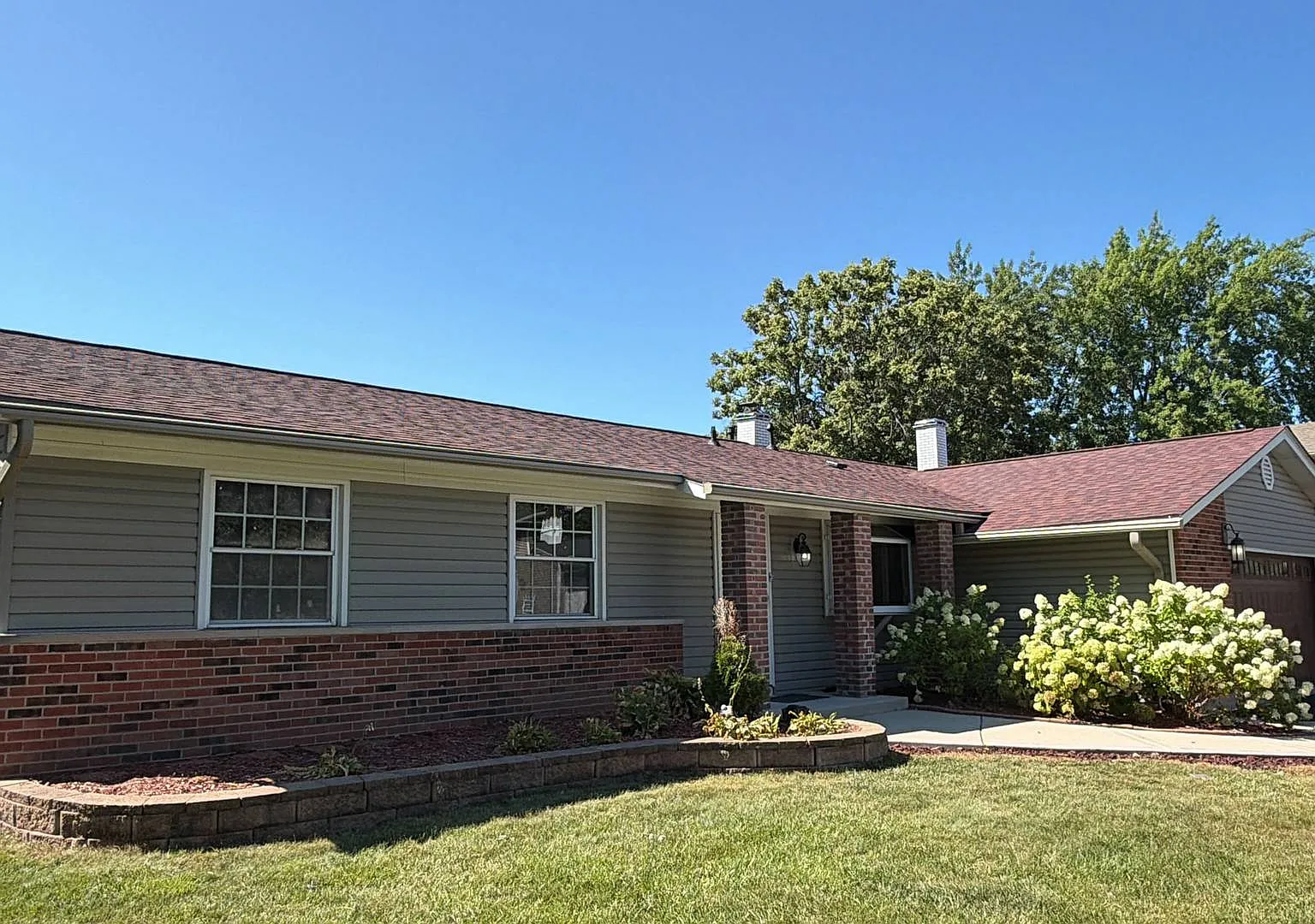3 bed, 1587 sqft, $2,950 — Photo 1