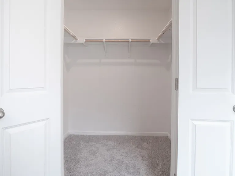 136 Caterpillar Ln — Photo 17