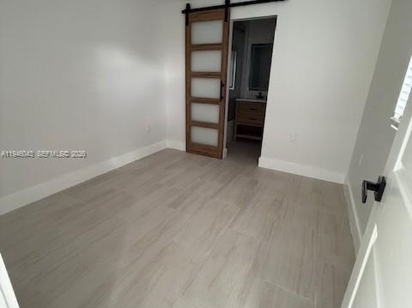 9007 SW 38th St #9005