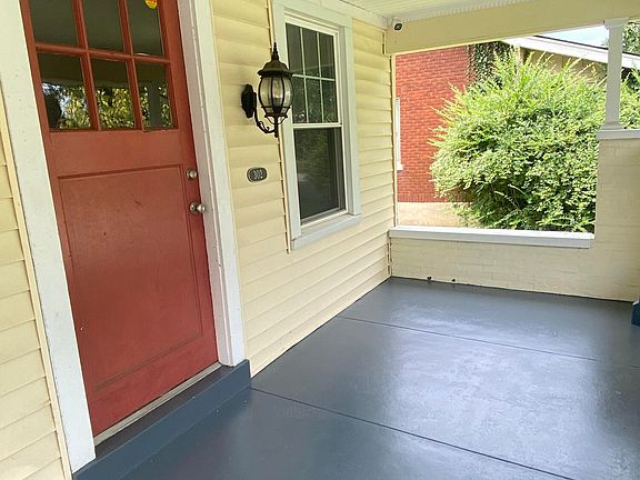 5th image of 302 Iola Rd