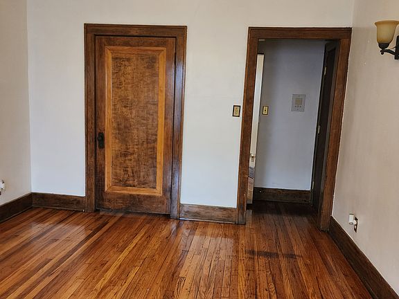 3rd image of 1615 W Canfield St APT 207