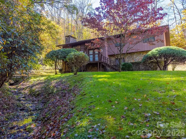 495 Savannah Dr, Sylva, NC 28779