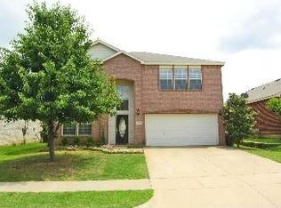 12656 Oakwood Cir, Euless, TX 76040