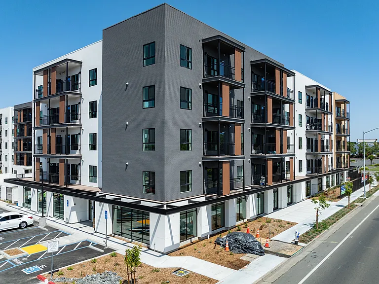 Santa Rosa Avenue — Photo 1