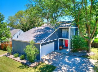 601 Garden Rd, Ames, IA 50010