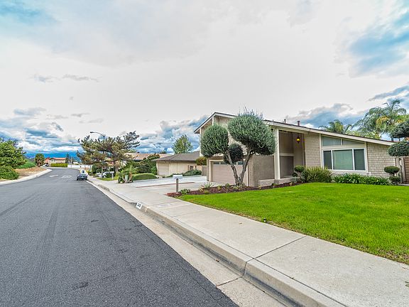 4th image of 23435 Gold Rush Dr