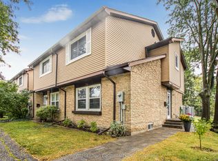 120 Falconer Dr #24, Mississauga, ON L5N1P5