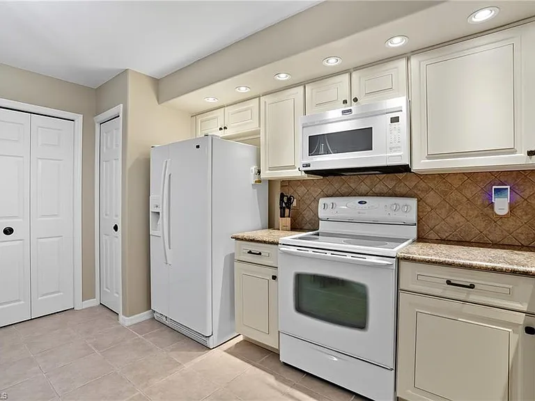 13641 Worthington Way #1604 — Photo 6