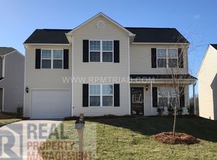 6 Grace Chapel Ct, Greensboro, NC 27405