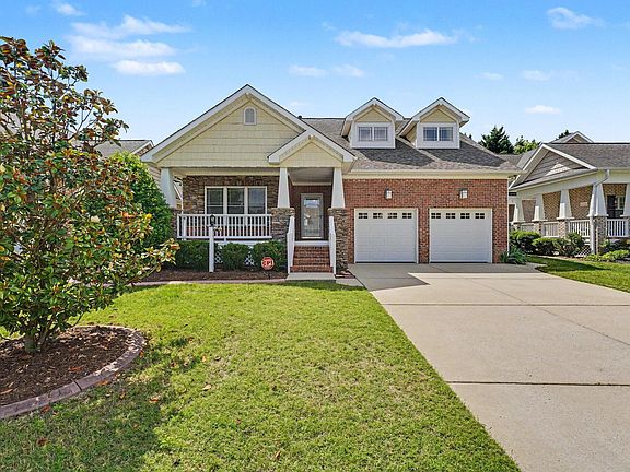2nd image of 808 Canyoncreek Ln