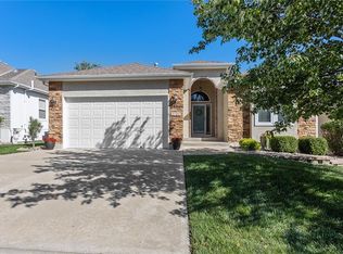 4787 SW Leafwing Dr, Lees Summit, MO 64082