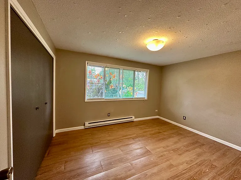 9455 SW Commercial St #9455 — Photo 15