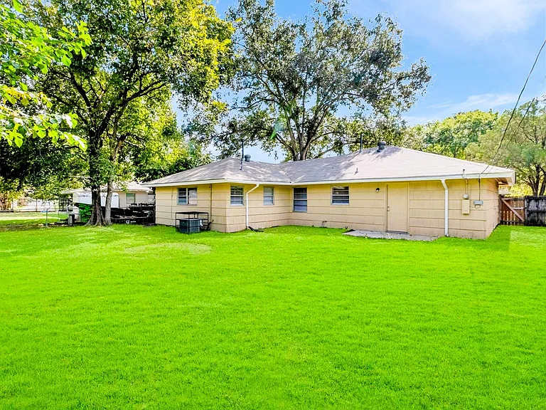 7406 Janak Dr — Photo 14