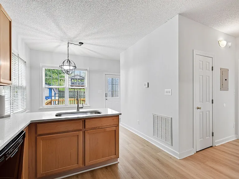 109 Lemon Drop Cir — Photo 12
