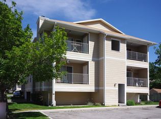 818 E Gatewood Dr, Sandy, UT 84094