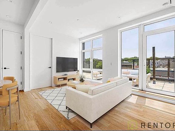 3rd image of 1875 Atlantic Ave APT 4P