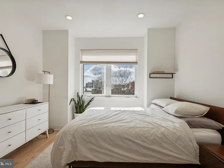 2145 Cross St — Photo 14