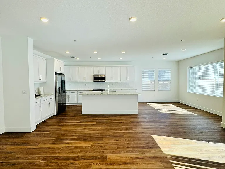 416 N Mendocino Way — Photo 4