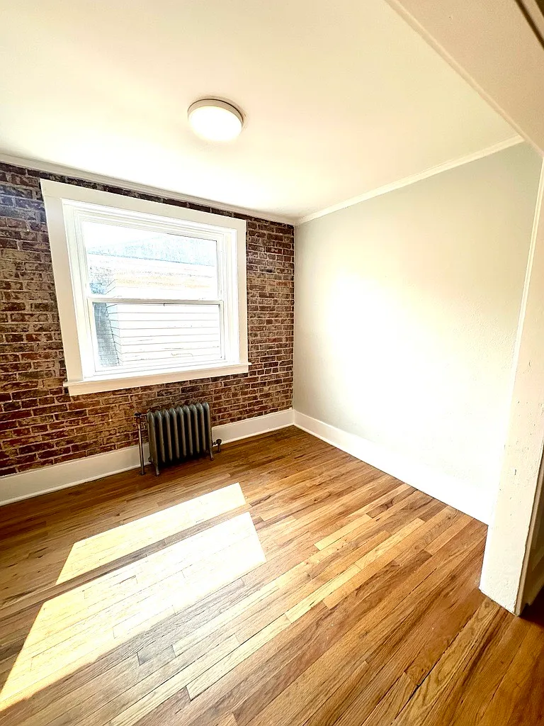 Studio, 400 sqft, $1,365 — Photo 3