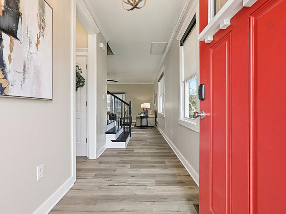 4th image of 1605 Boyer St