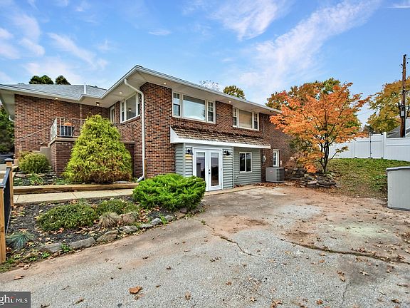 4th image of 50 Lafayette Dr