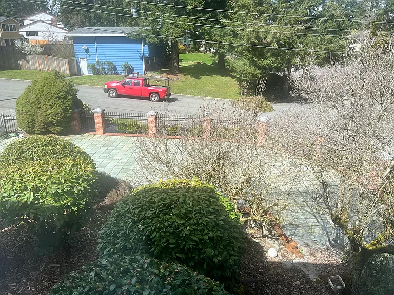 465 147th Pl NE — Photo 3