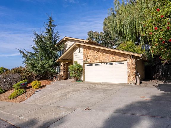2nd image of 106 Evergreen Way