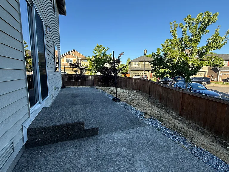 8657 Atlas Ave NE — Photo 30