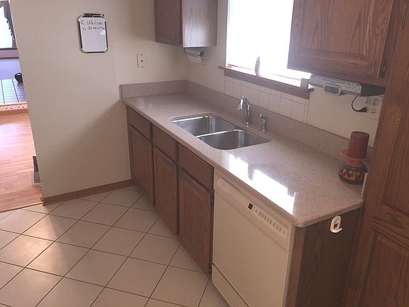 5th image of 56 White Pine Dr