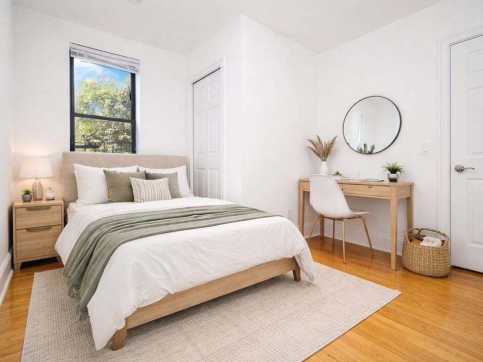1st image of 380 S 4th St APT 23